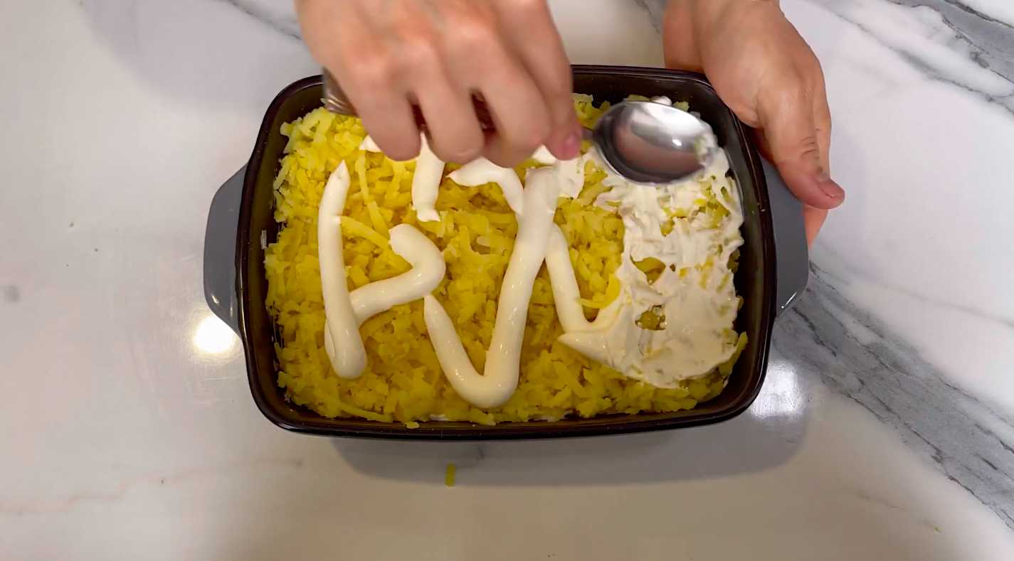 Hareng sous un manteau de fourrure, à la soviétique - Étape 4