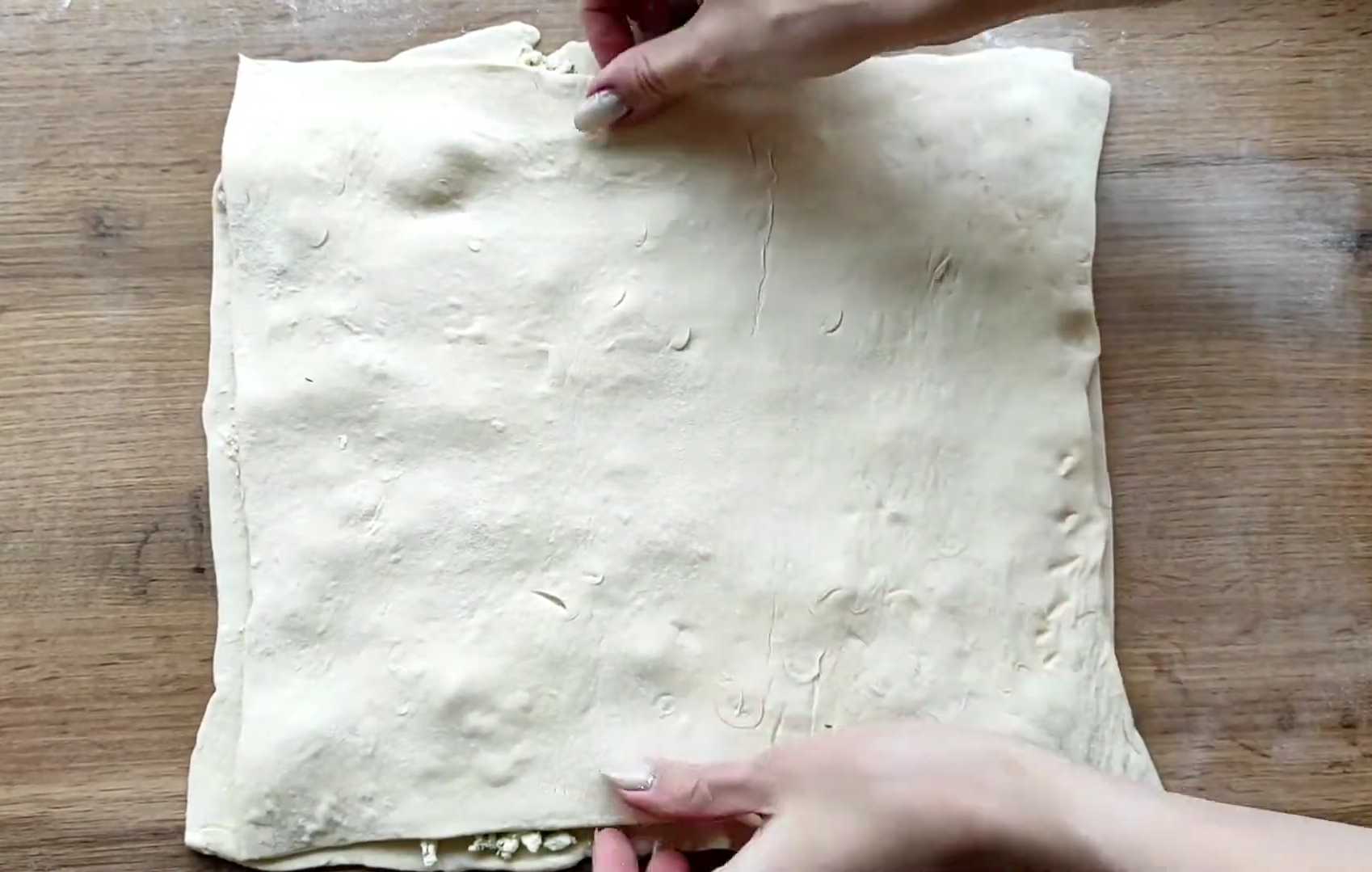 Tarte feuilletée en forme de sapin de Noël - Étape 6