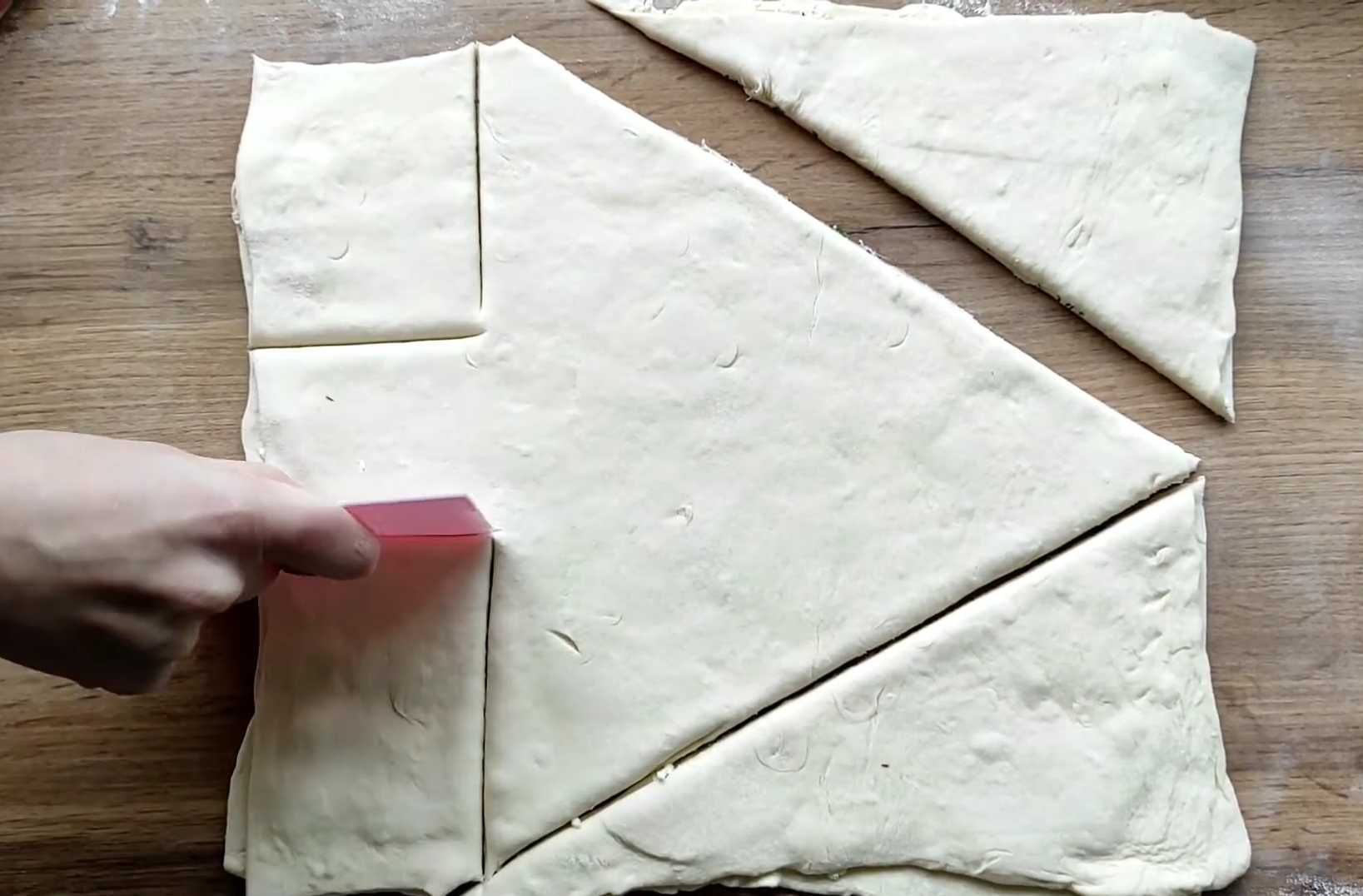 Tarte feuilletée en forme de sapin de Noël - Étape 7