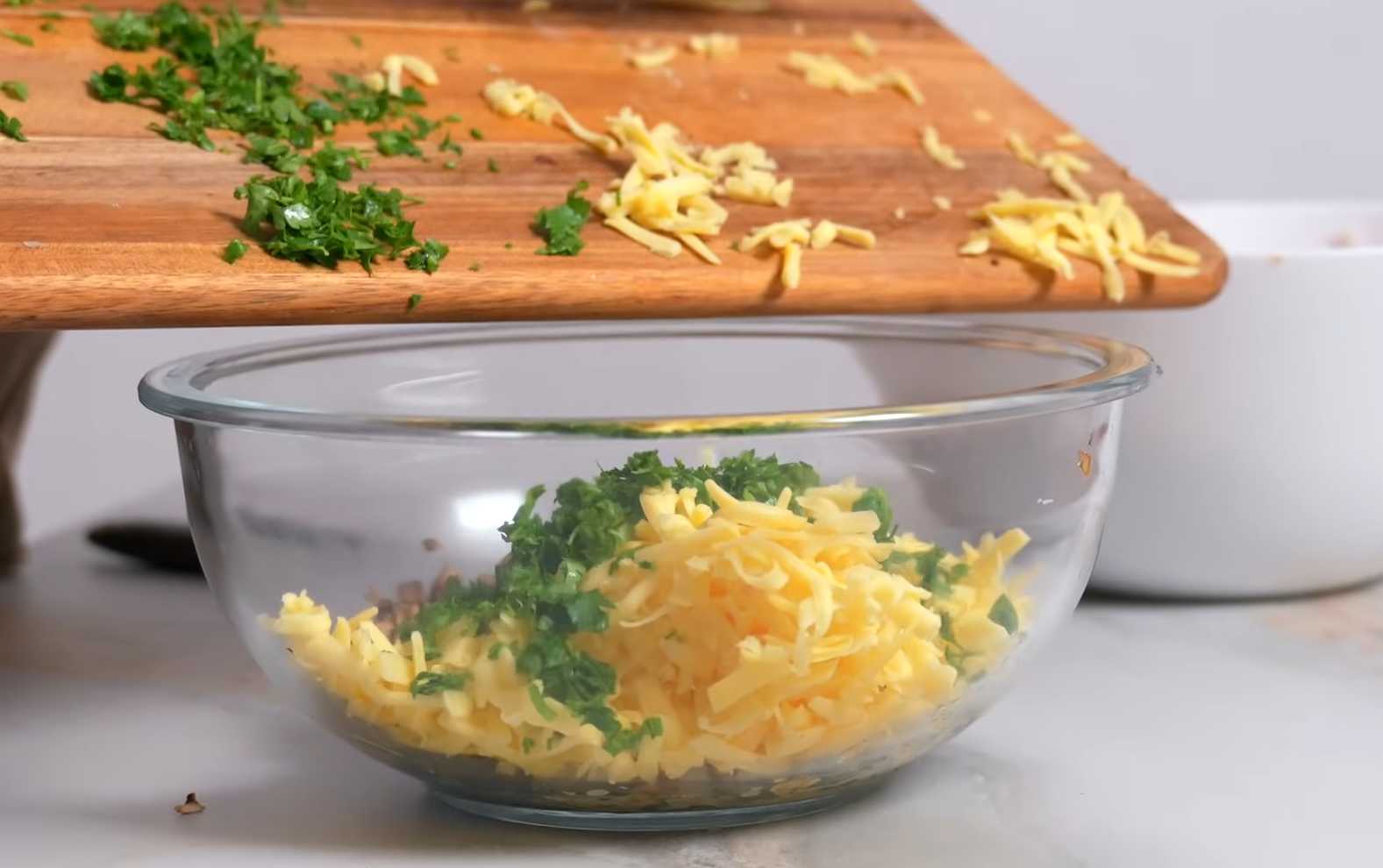 Rouleau de viande hachée aux champignons et au fromage - Étape 6