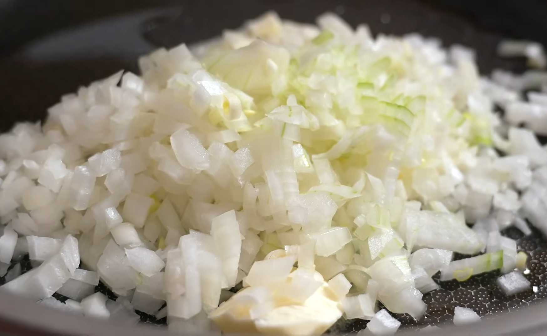 Rouleau de viande hachée aux champignons et au fromage - Étape 1