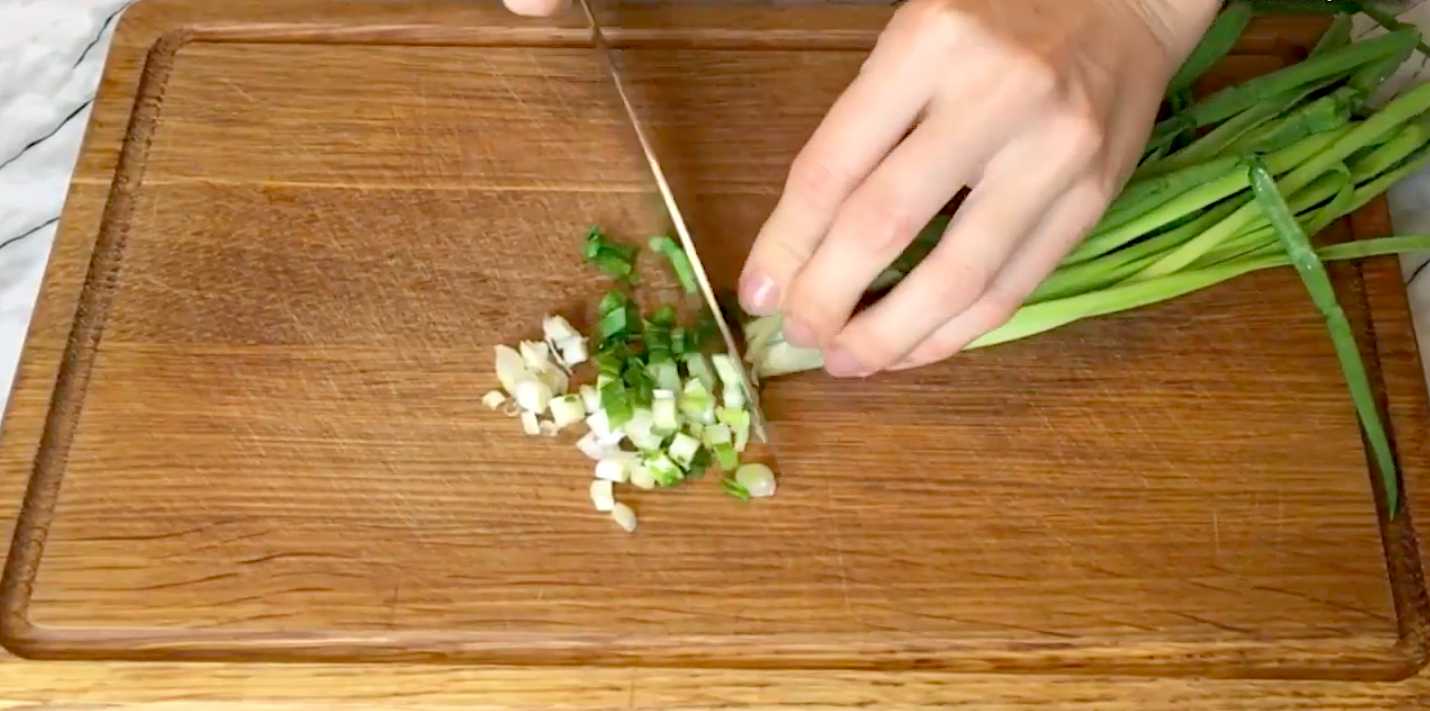 Salade de harengs sous un manteau de fourrure - Étape 1