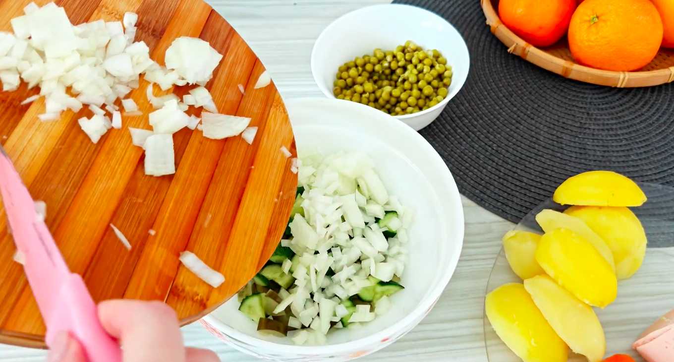 Salade Olivier végétarienne sans saucisse - Étape 3