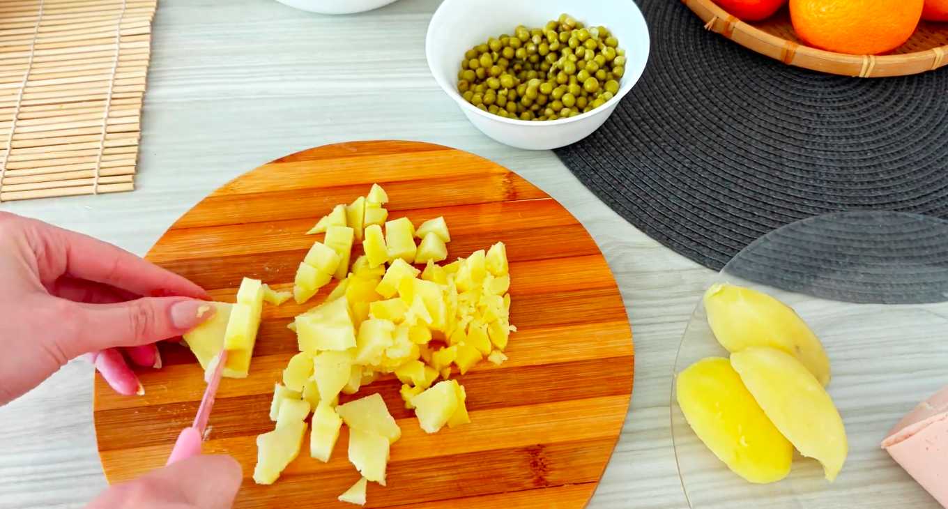 Salade Olivier végétarienne sans saucisse - Étape 5