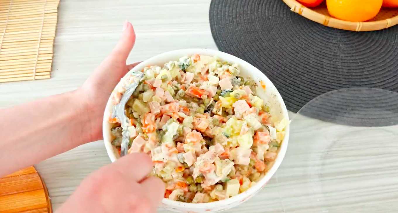 Salade Olivier végétarienne sans saucisse - Étape 9