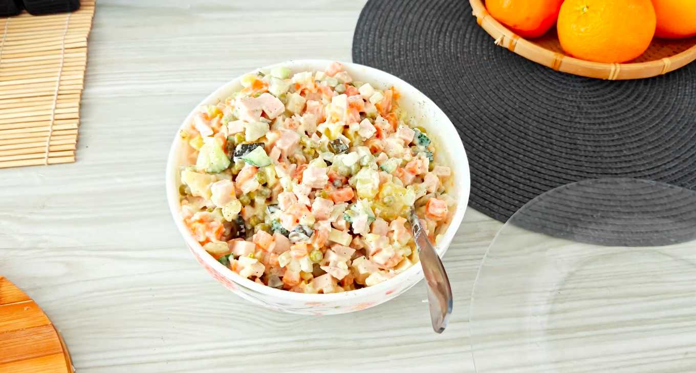 Salade Olivier végétarienne sans saucisse - Étape 10