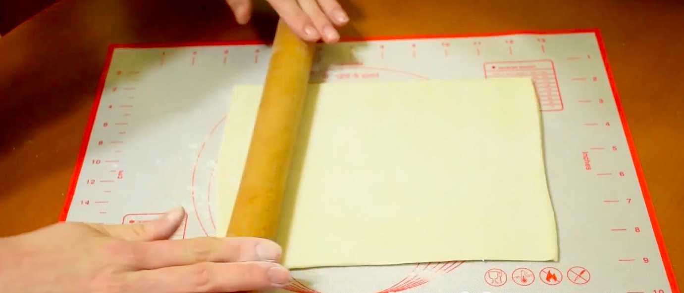 Vol-au-vent au caviar rouge - Étape 1