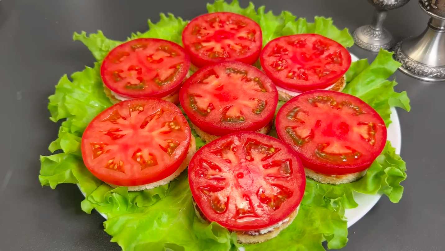 Mini-cupcakes à la tomate fourrés aux œufs - Étape 6