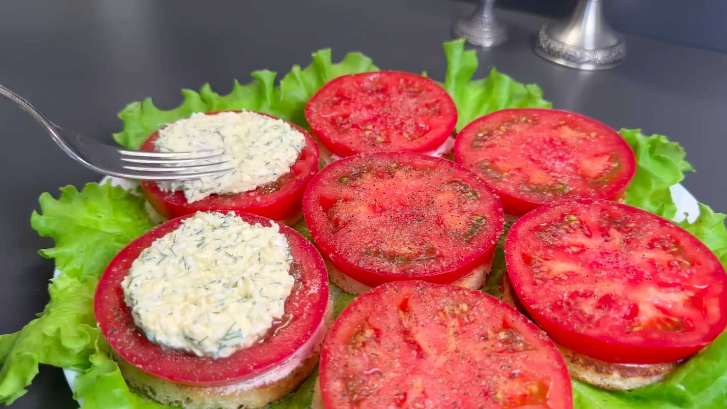 Mini-cupcakes à la tomate fourrés aux œufs - Étape 9