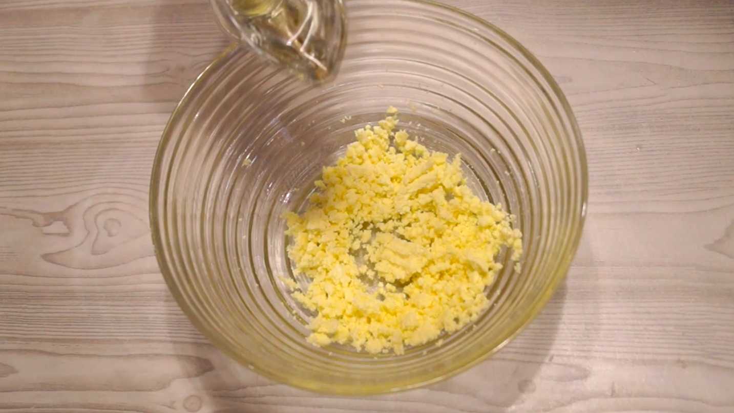 Sauce Olivier - Étape 1