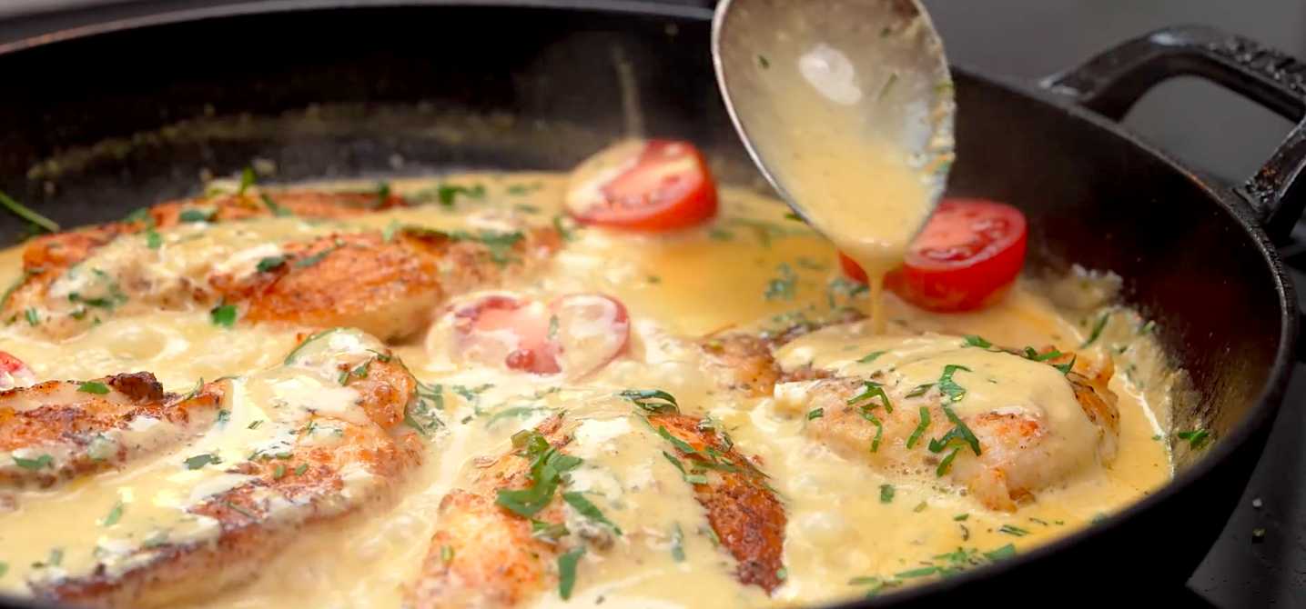 Poulet croustillant à la sauce crémeuse à l'ail et au parmesan - Étape 10