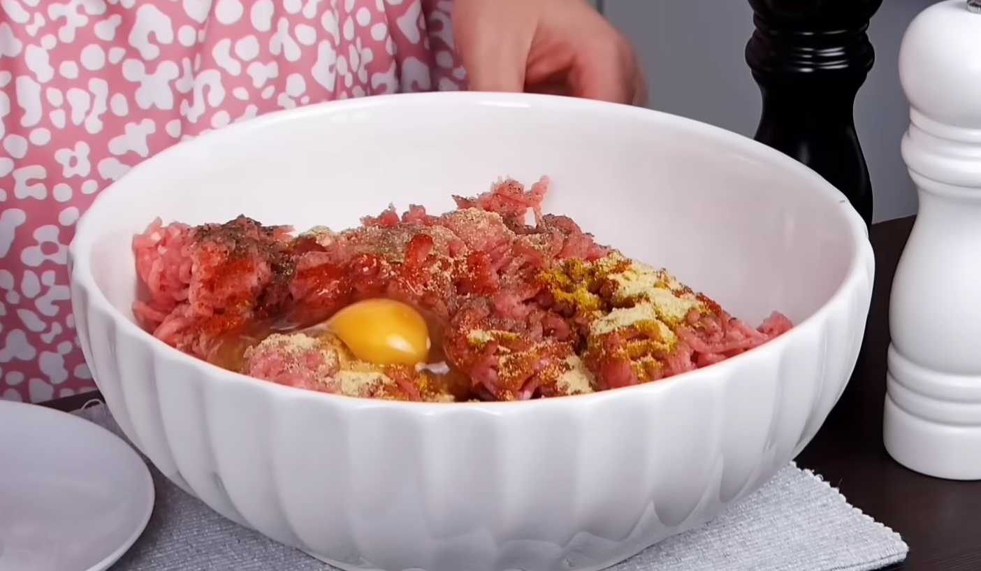 Pain de viande enrobé de bacon, fromage et légumes - Étape 1