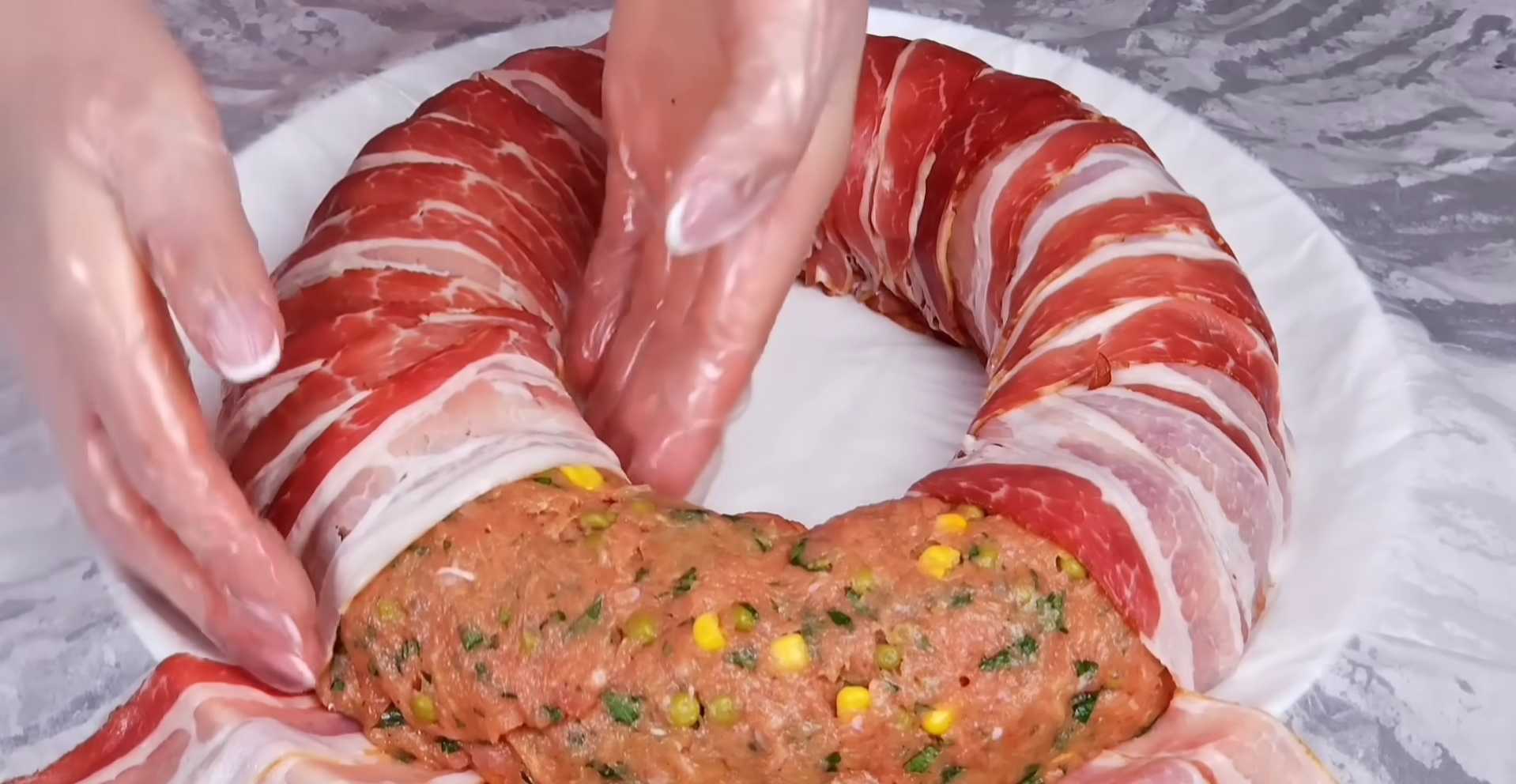 Pain de viande enrobé de bacon, fromage et légumes - Étape 12