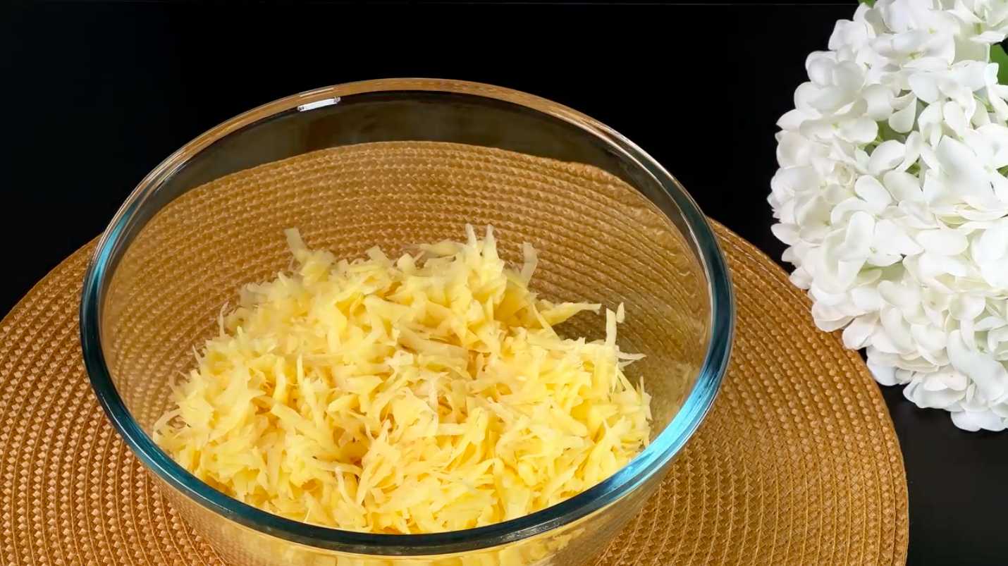 Rouleaux de pommes de terre traditionnels farcis à la viande - Étape 2