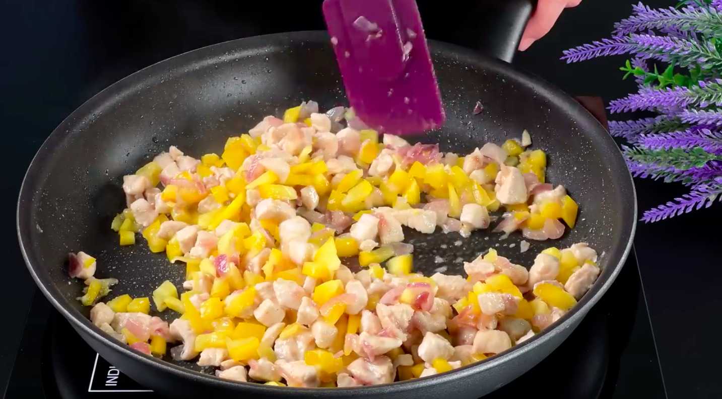 Rouleaux de pommes de terre traditionnels farcis à la viande - Étape 14