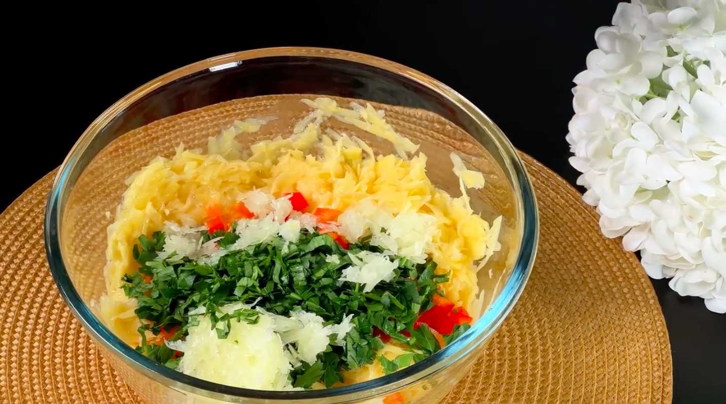 Rouleaux de pommes de terre traditionnels farcis à la viande - Étape 6