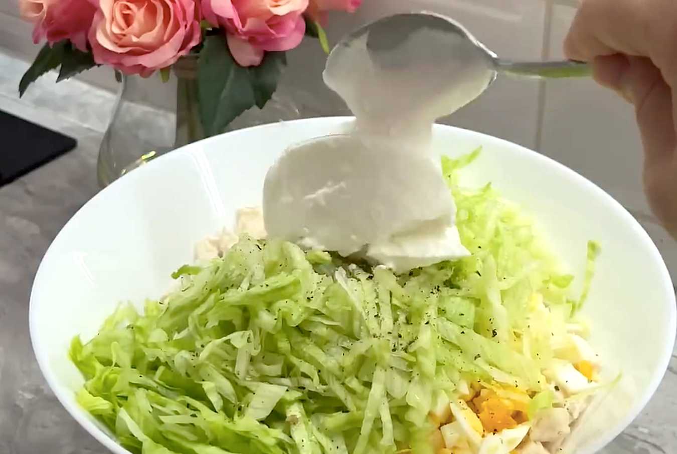 Salade Olivier au poulet et au yaourt - Étape 5
