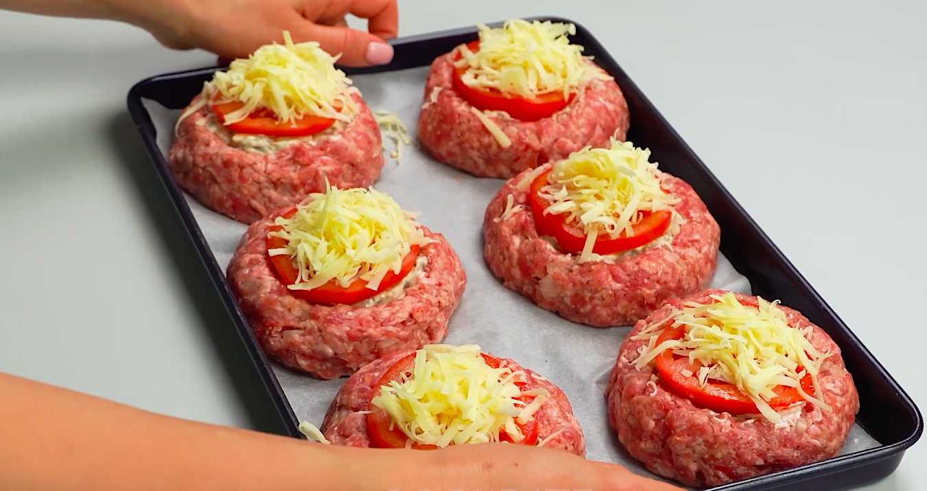 Nids de viande hachée aux champignons et aux tomates - Étape 11