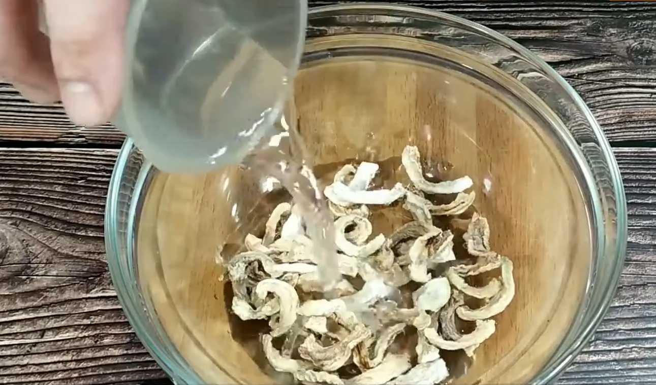 Salade de radis séchés épicée à la coréenne - Étape 1