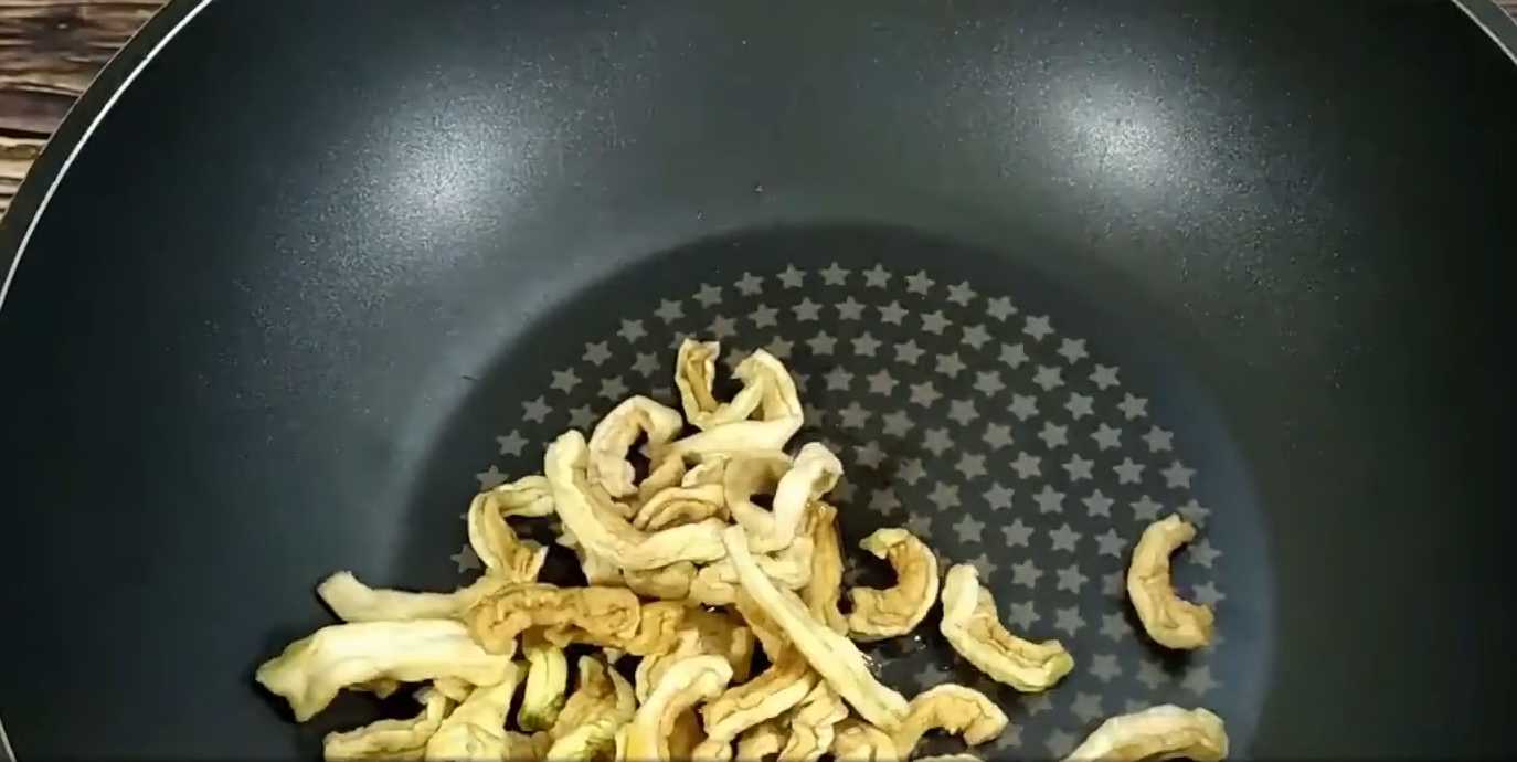 Salade de radis séchés épicée à la coréenne - Étape 8