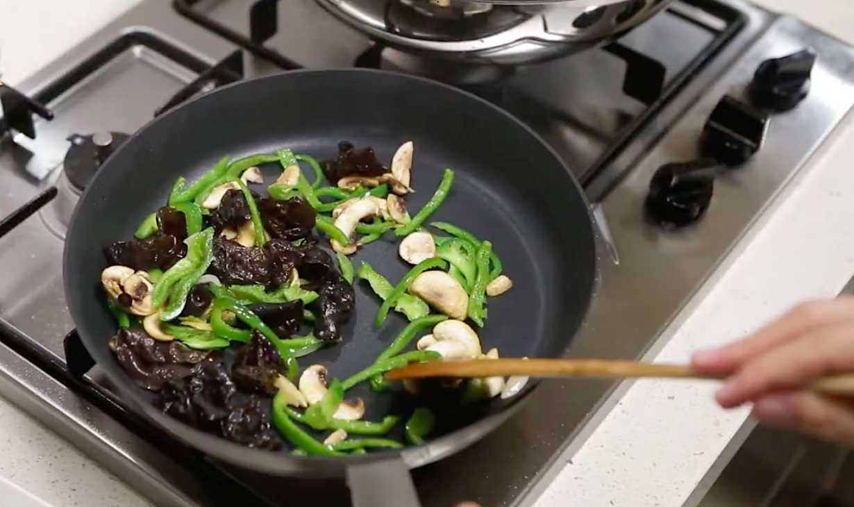 Nouilles de verre frites Japchae - Étape 10