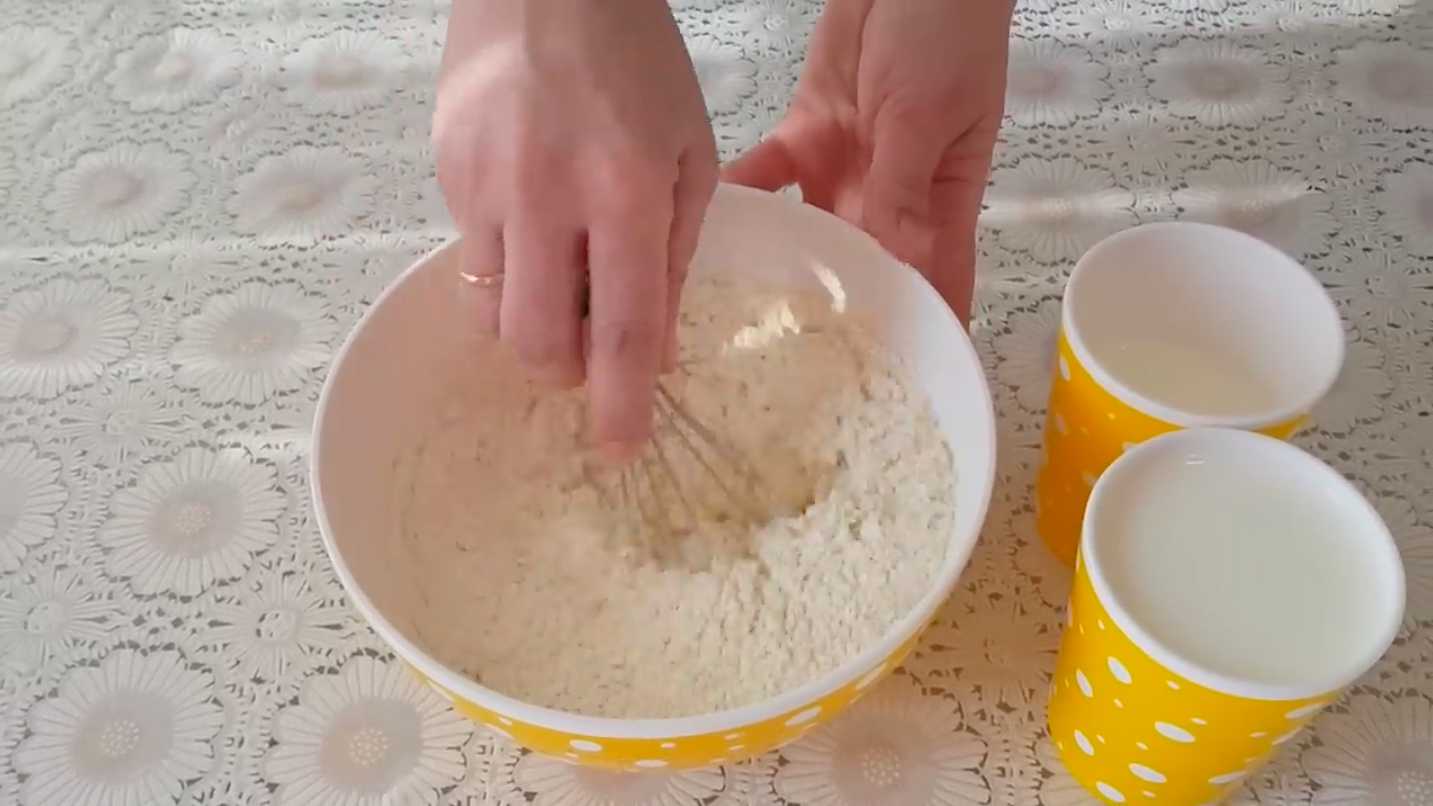 Crêpes fines au lait, aux œufs et au sucre - Étape 4