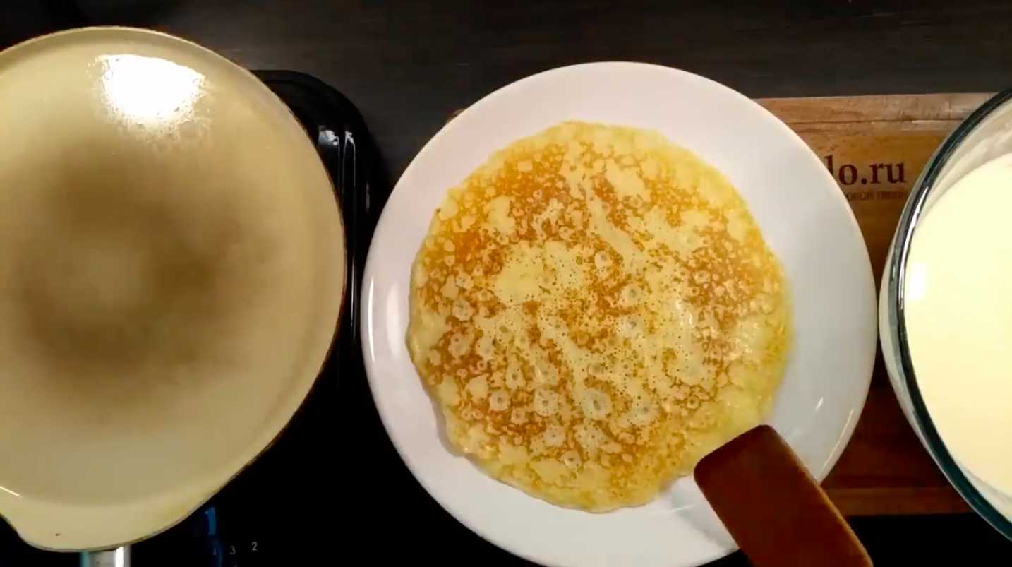 Crêpes au kéfir et à l'eau bouillante - Étape 9