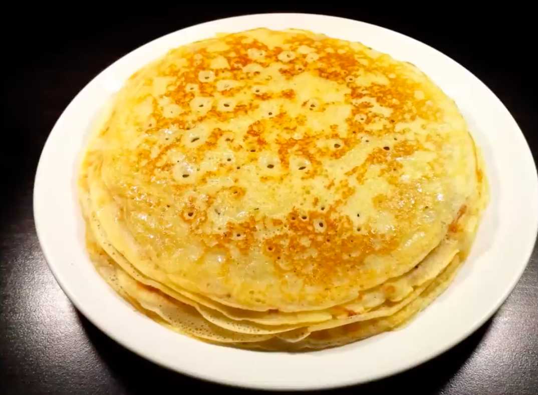Crêpes au kéfir et à l'eau bouillante - Étape 11