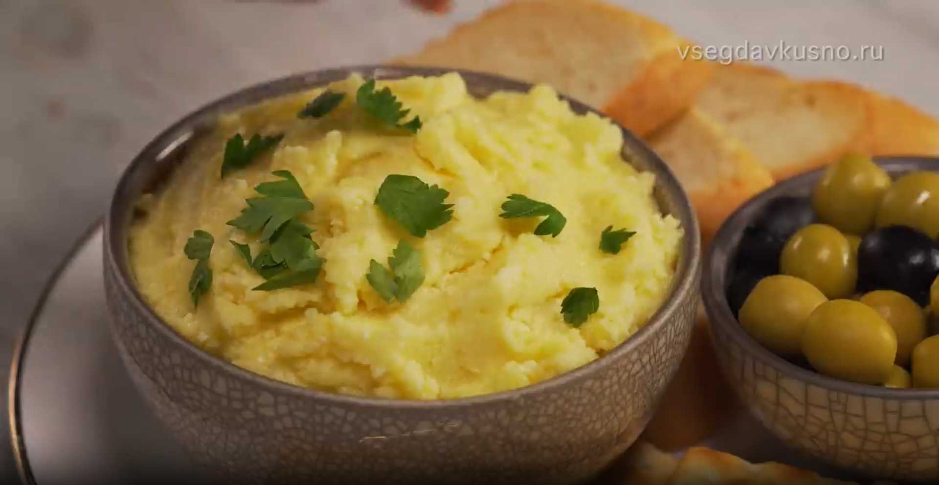 Apéritif de pommes de terre Skordalia - Étape 7