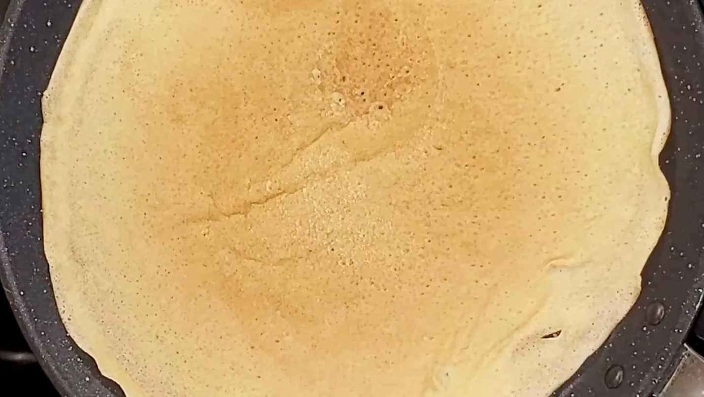Crêpes au lait caillé avec trous - Étape 10