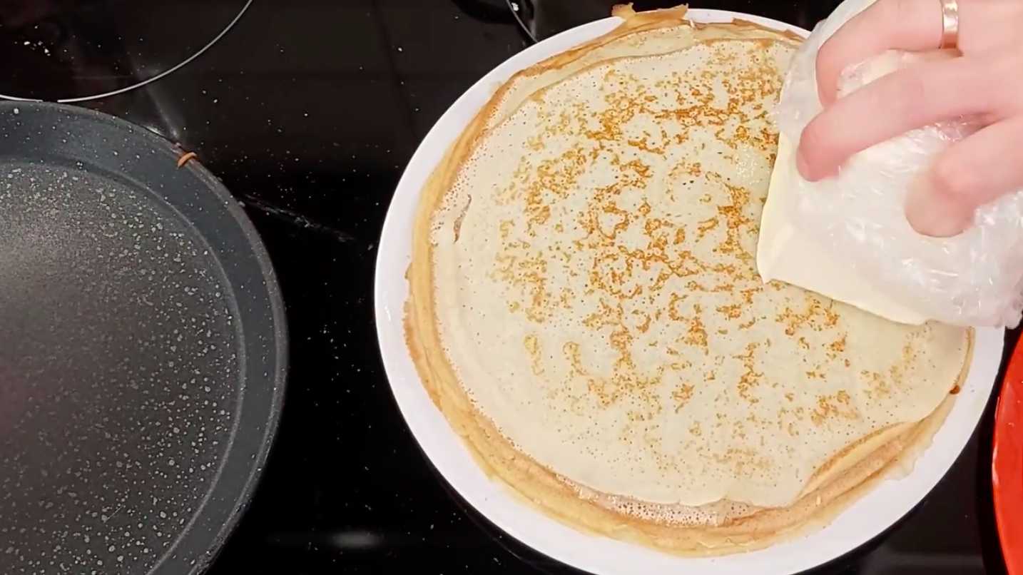 Crêpes au lait caillé avec trous - Étape 11