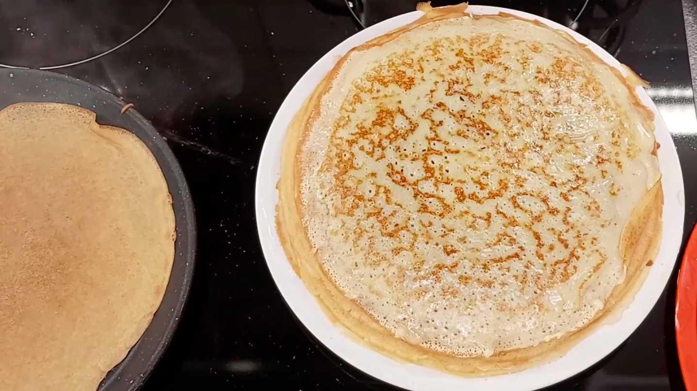 Crêpes au lait caillé avec trous - Étape 12