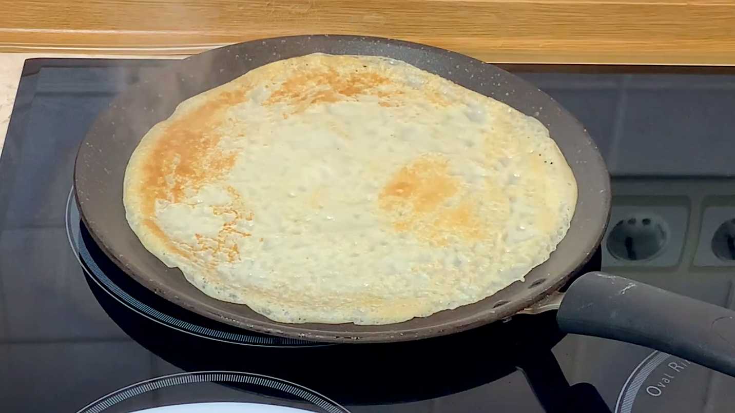 Crêpes au lait et aux œufs - Étape 11