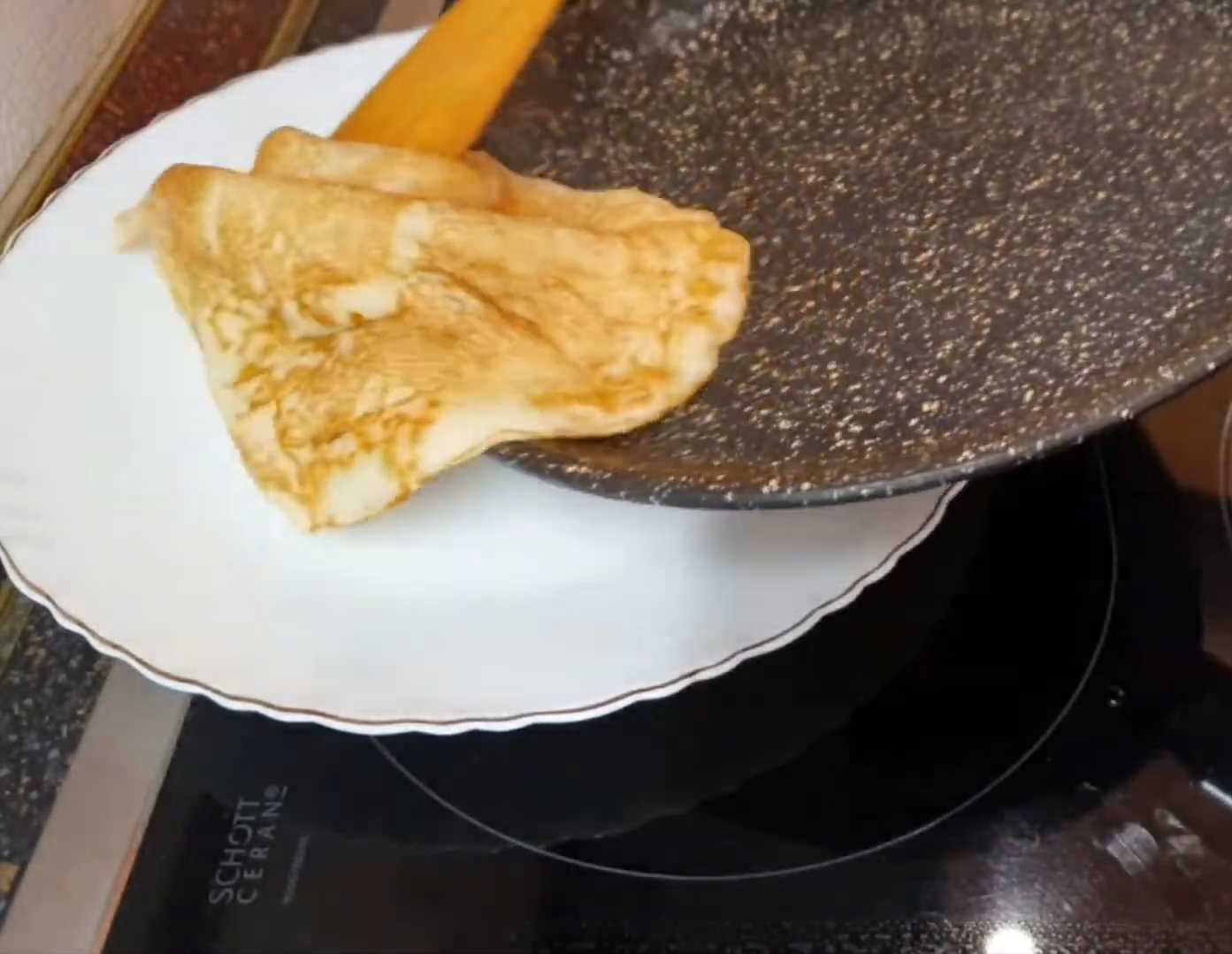 Crêpes à la levure et au kéfir - Étape 12
