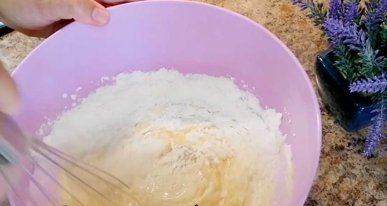 Crêpes avec du petit-lait et des trous - Étape 5