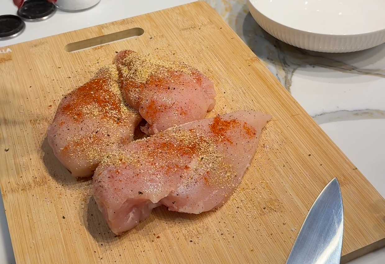 Salade César au poulet et croûtons croustillants - Étape 4