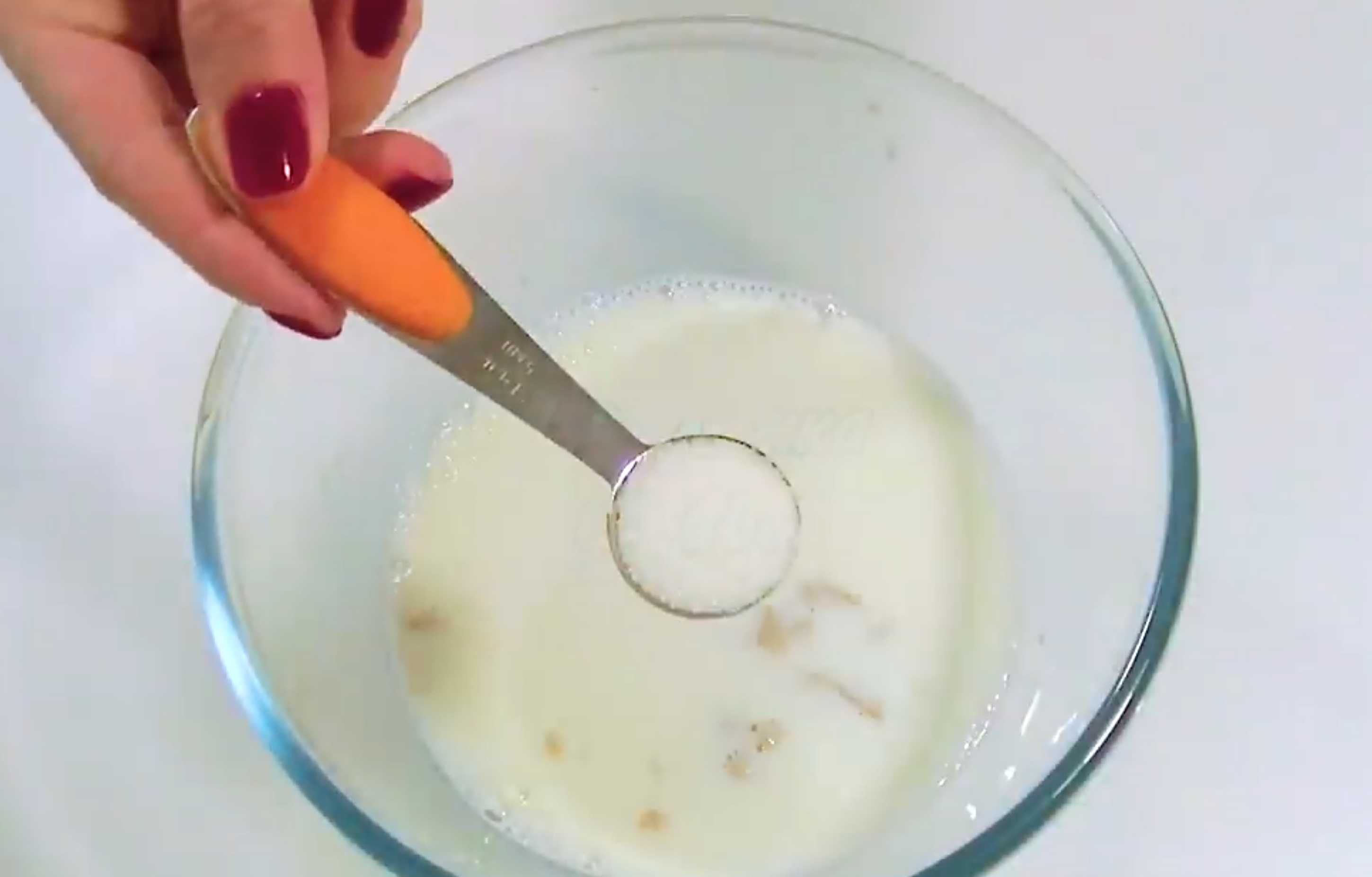 Gâteaux de Pâques avec glaçage protéiné - Étape 1