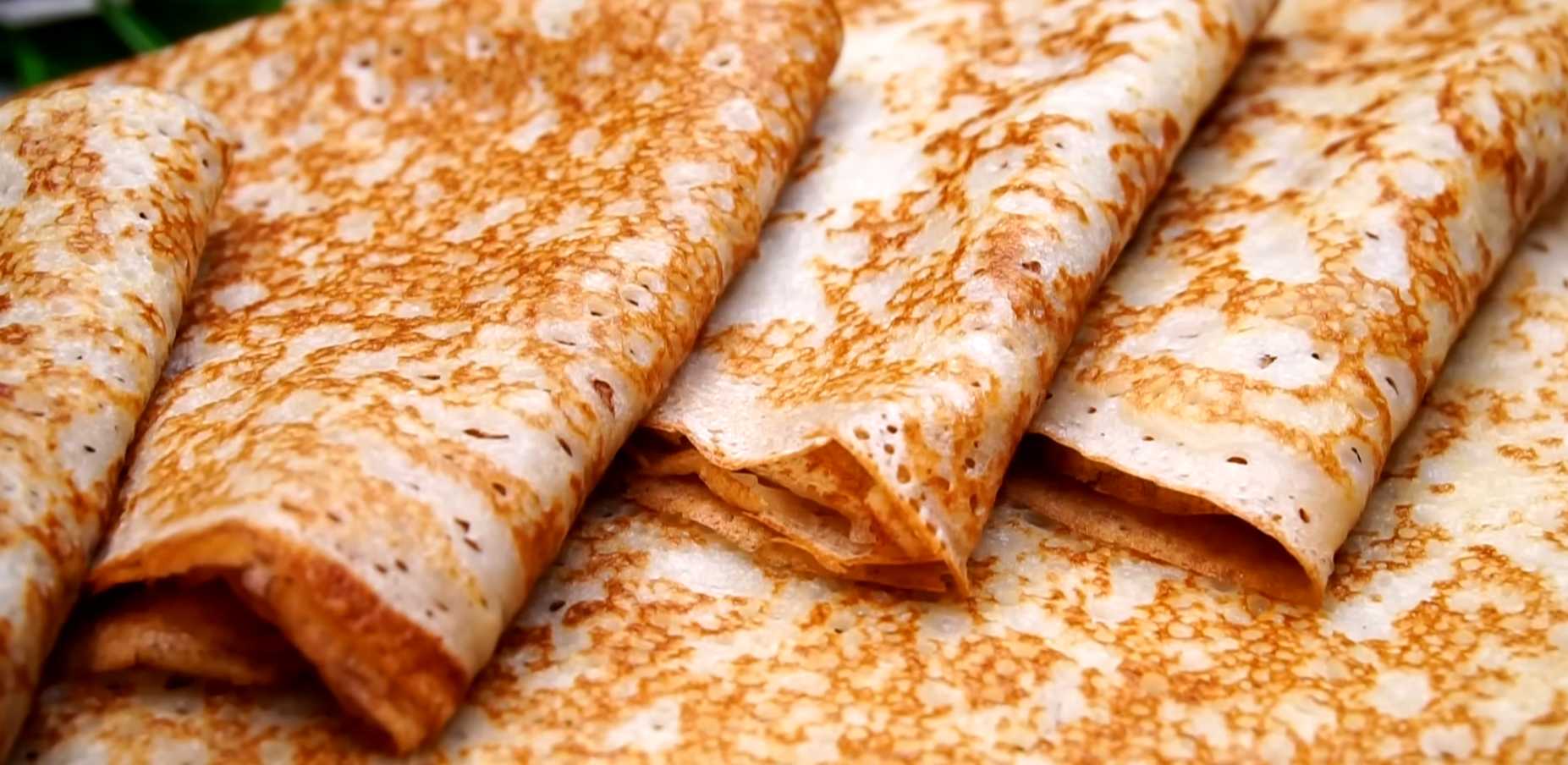 Crêpes fines au kéfir avec trous - Étape 11