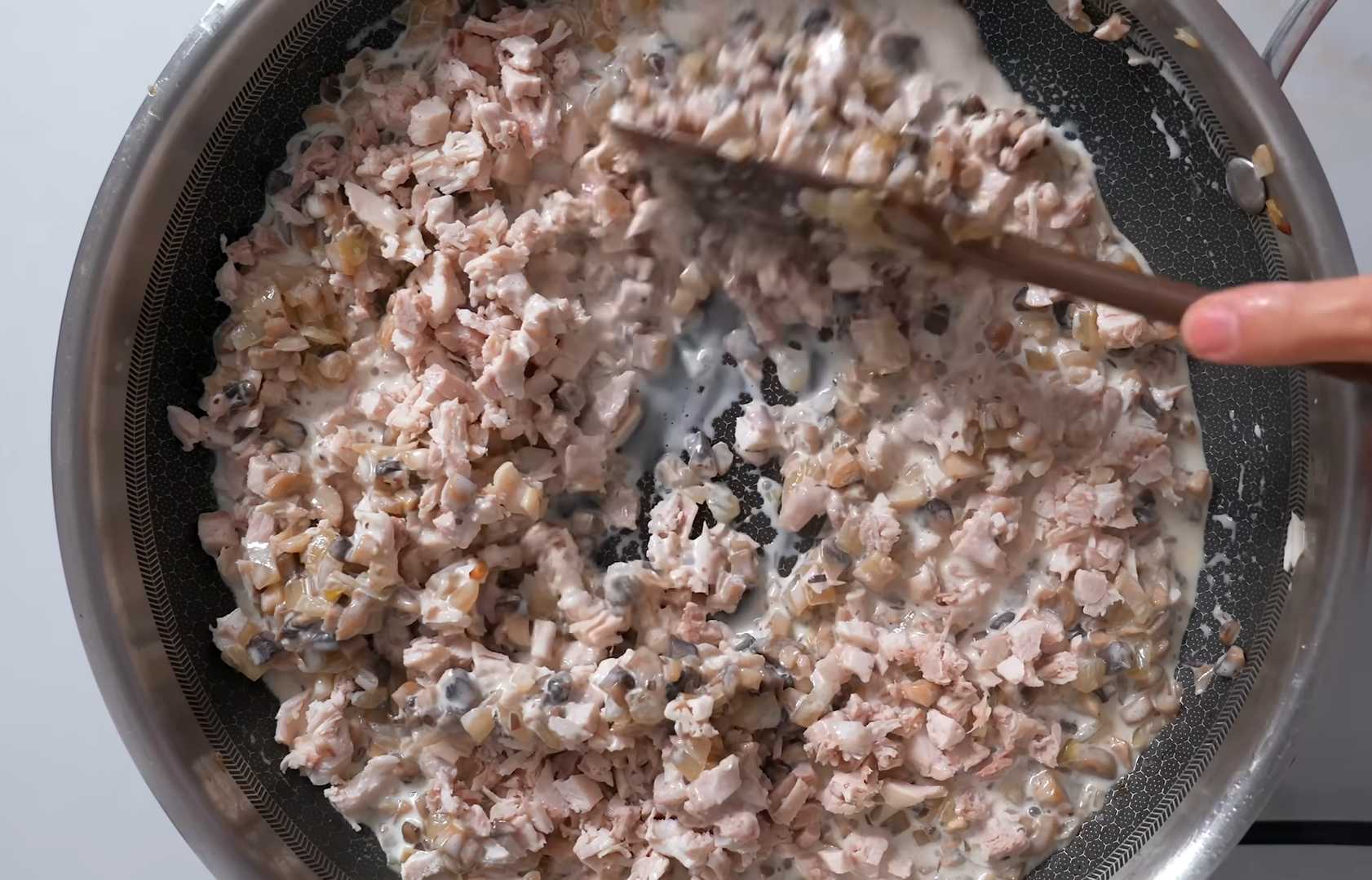 Tourte aux crêpes au poulet et aux champignons - Étape 5