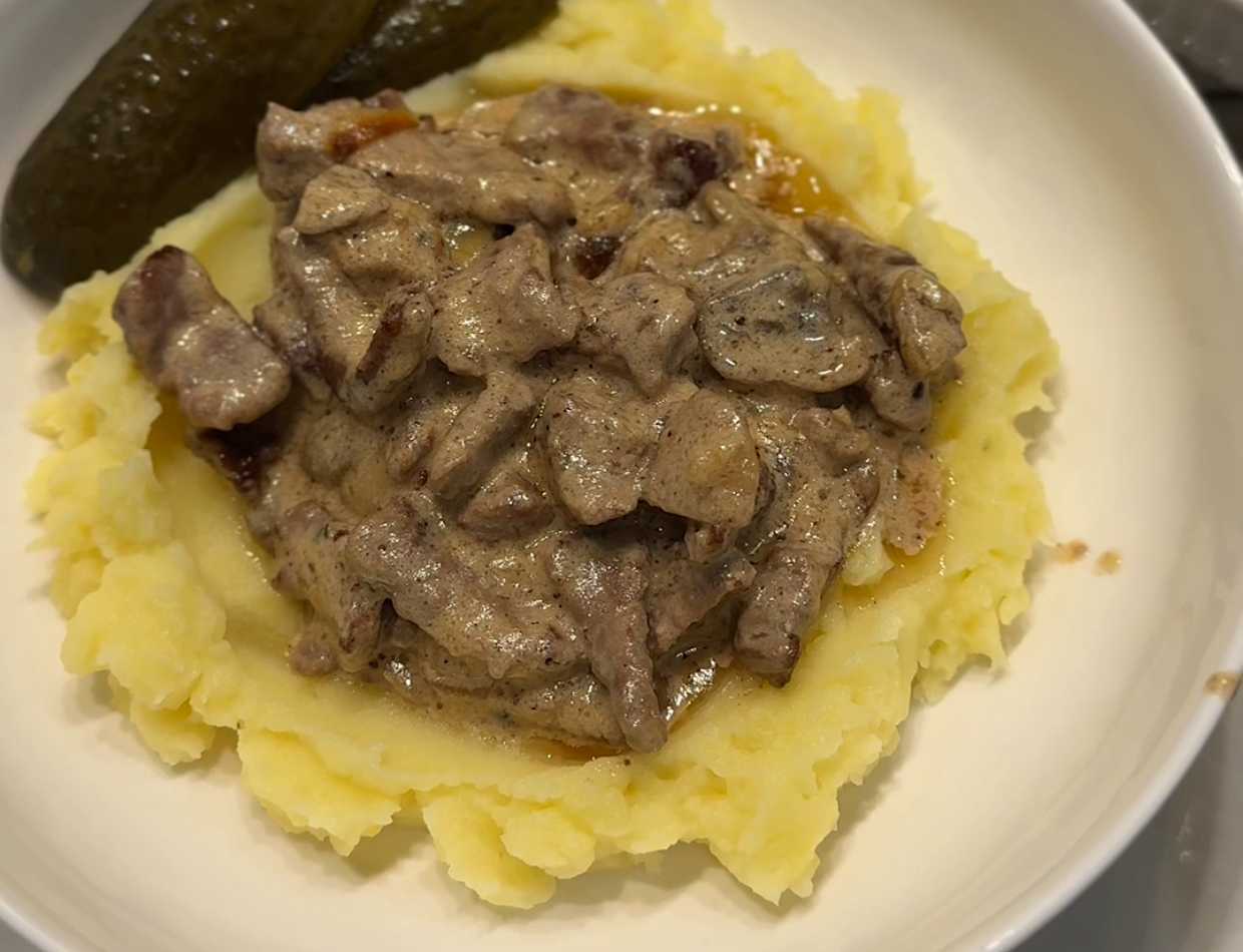 Bœuf Stroganoff à la crème fraîche - Étape 9