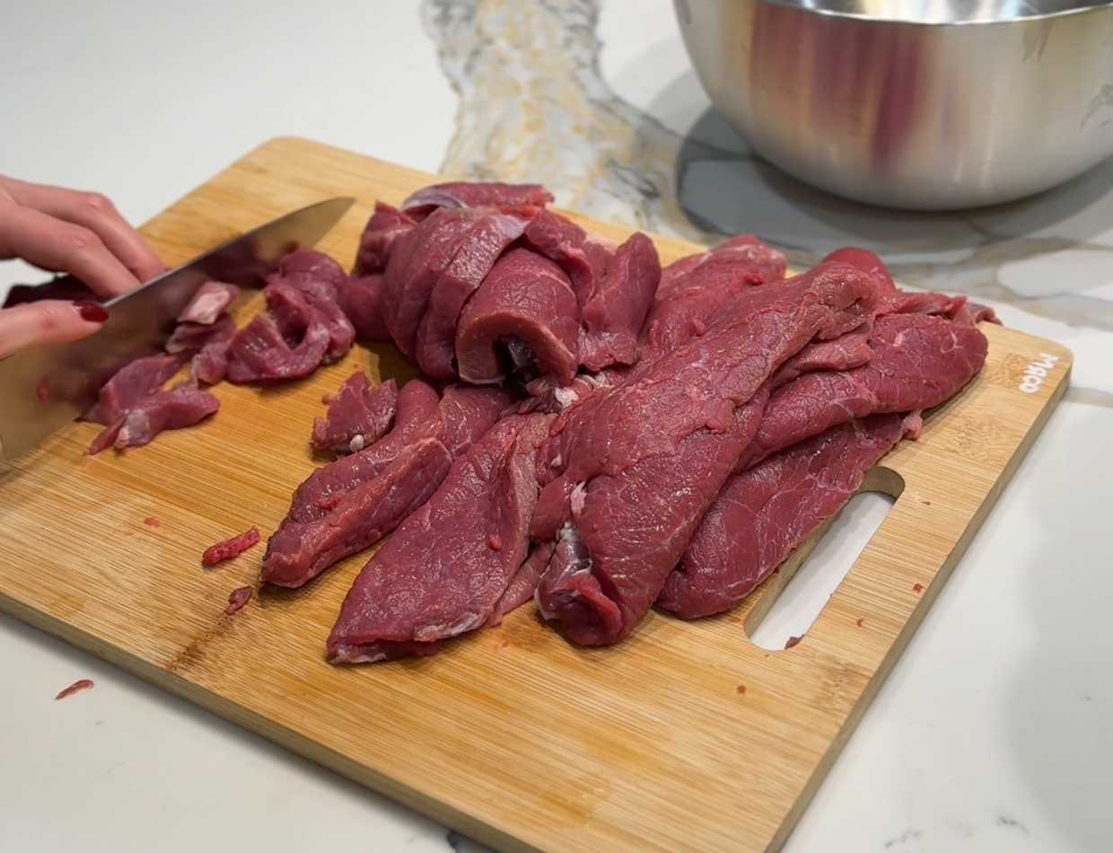 Bœuf Stroganoff à la crème fraîche - Étape 1