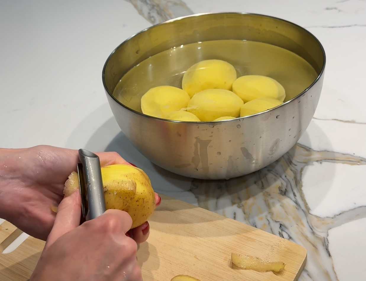 Crêpes de pommes de terre sans farine à la crème fraîche - Étape 1