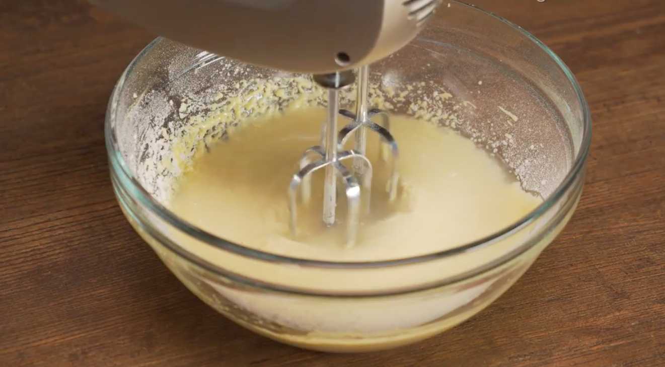 Crêpes à la ryazhenka - Étape 6