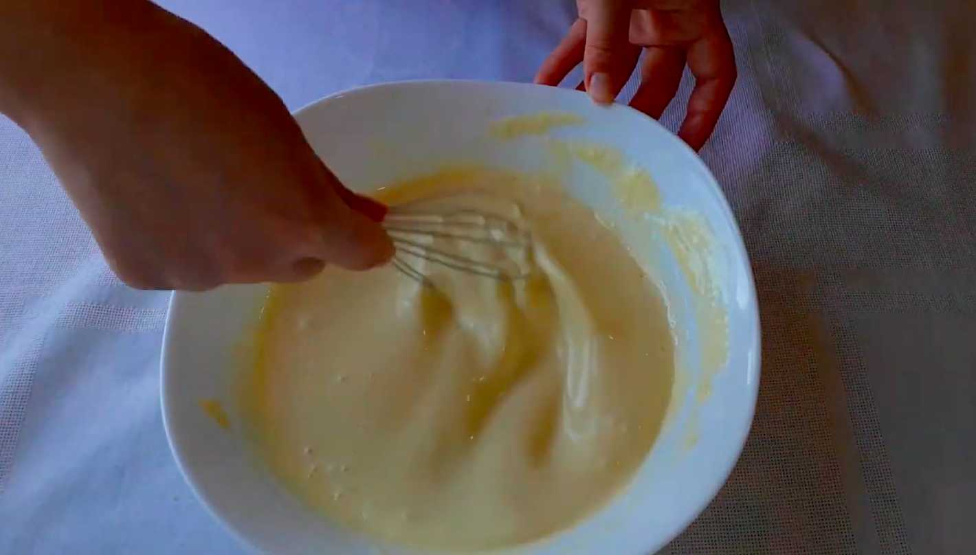 Crêpes au kéfir et à l'eau bouillante - Étape 7