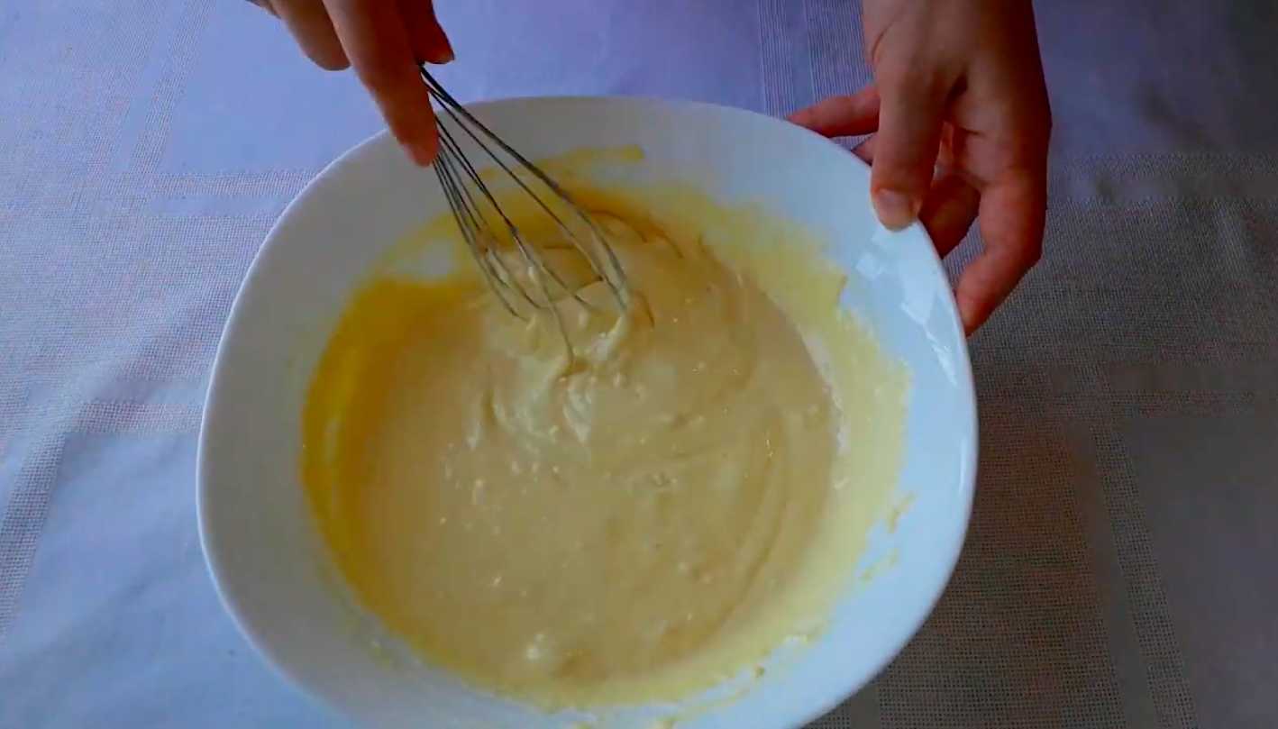 Crêpes au kéfir et à l'eau bouillante - Étape 4