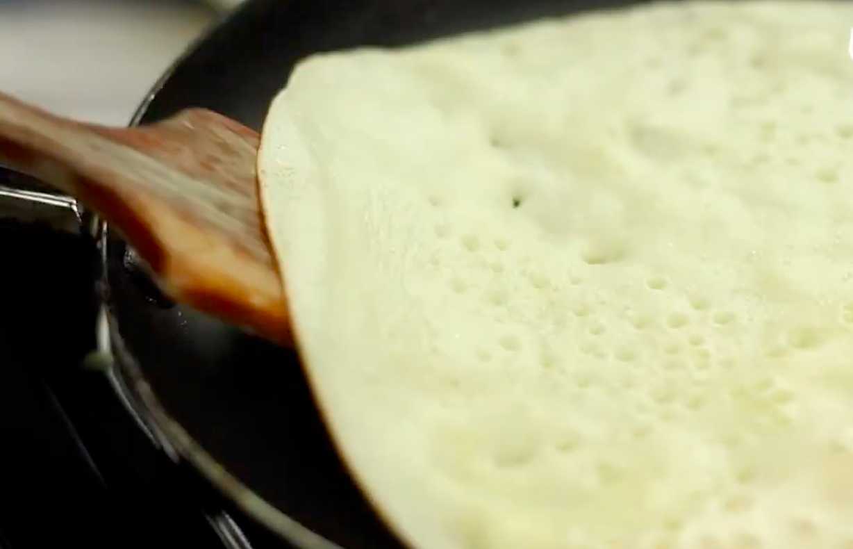 Crêpes à la crème anglaise et à la crème aigre - Étape 12