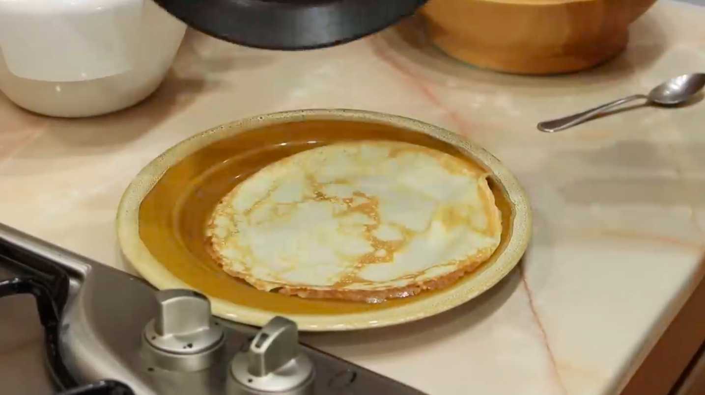 Crêpes russes au lait - Étape 11