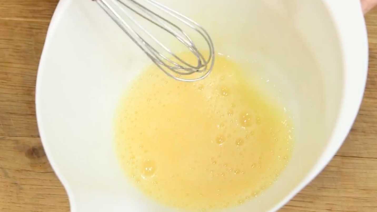 Crêpes russes au lait - Étape 2