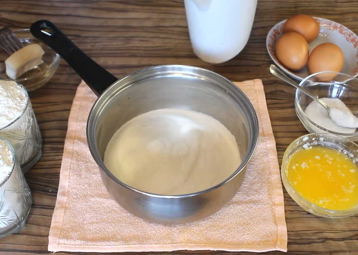 Crêpes au lait en poudre et aux œufs - Étape 1