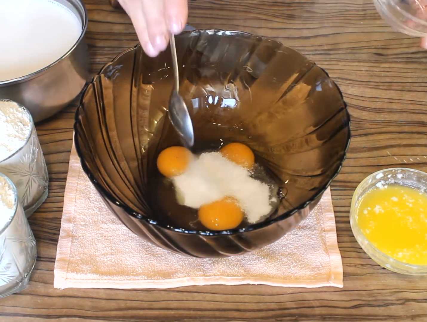 Crêpes au lait en poudre et aux œufs - Étape 2